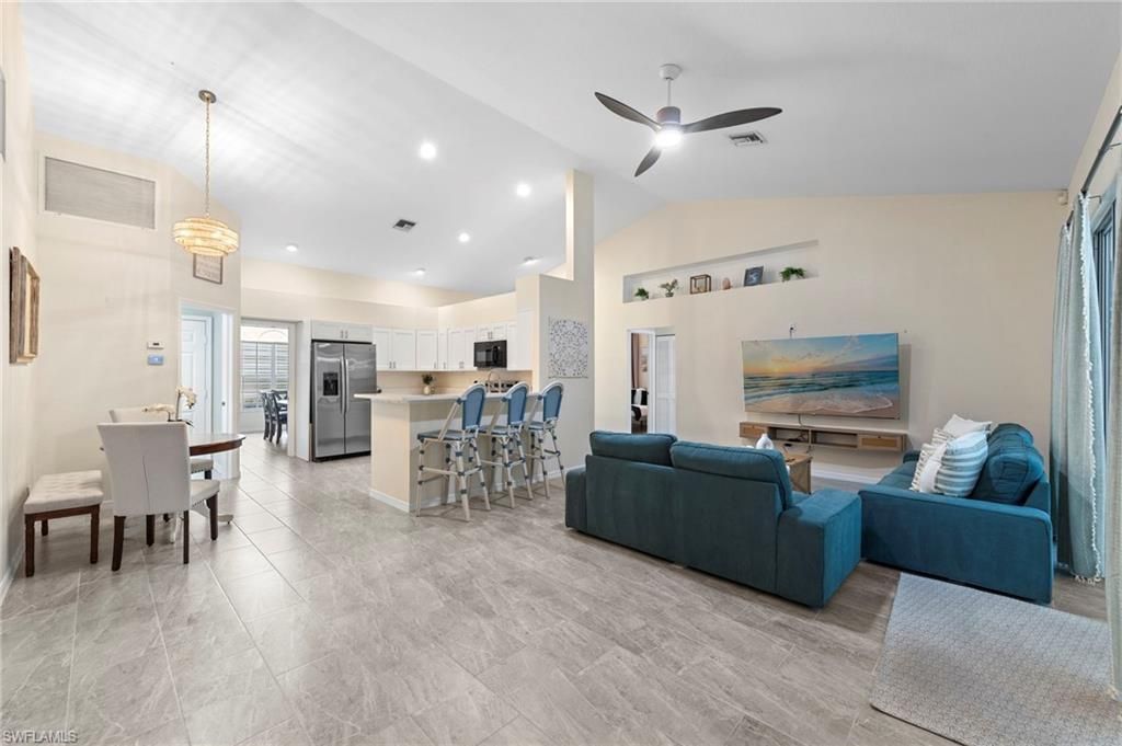 1896 Piccadilly Circus, Naples, FL 34112 Photo
