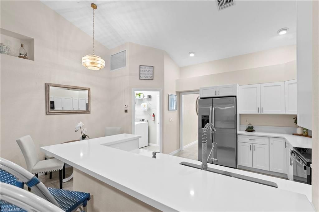 1896 Piccadilly Circus, Naples, FL 34112 Photo