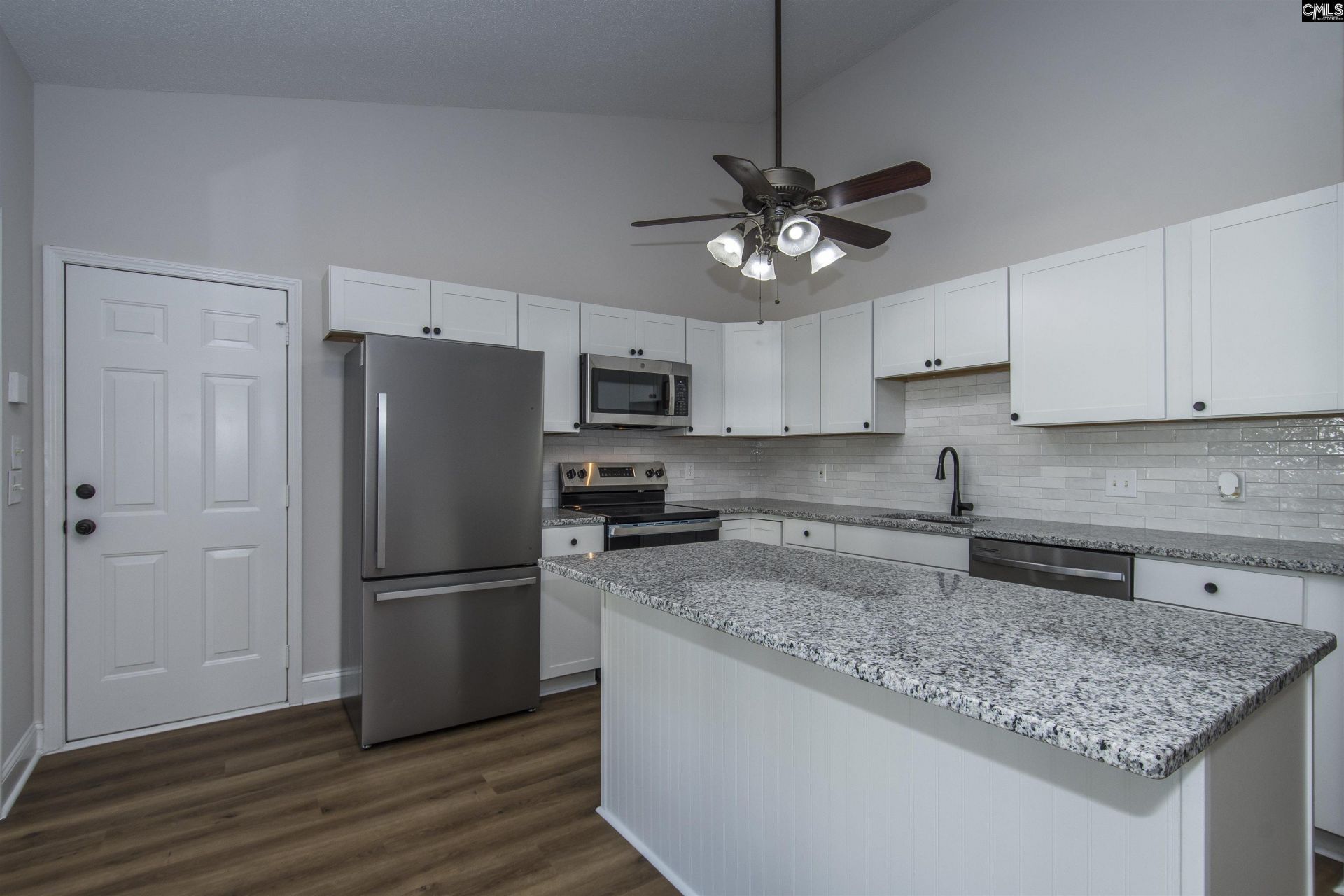 11 Cambridge Oaks Court  Photo 14