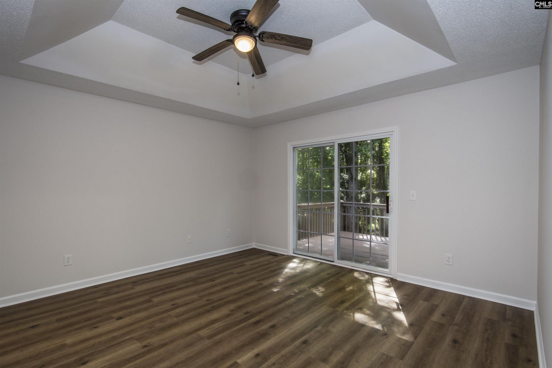 11 Cambridge Oaks Court  Photo 32