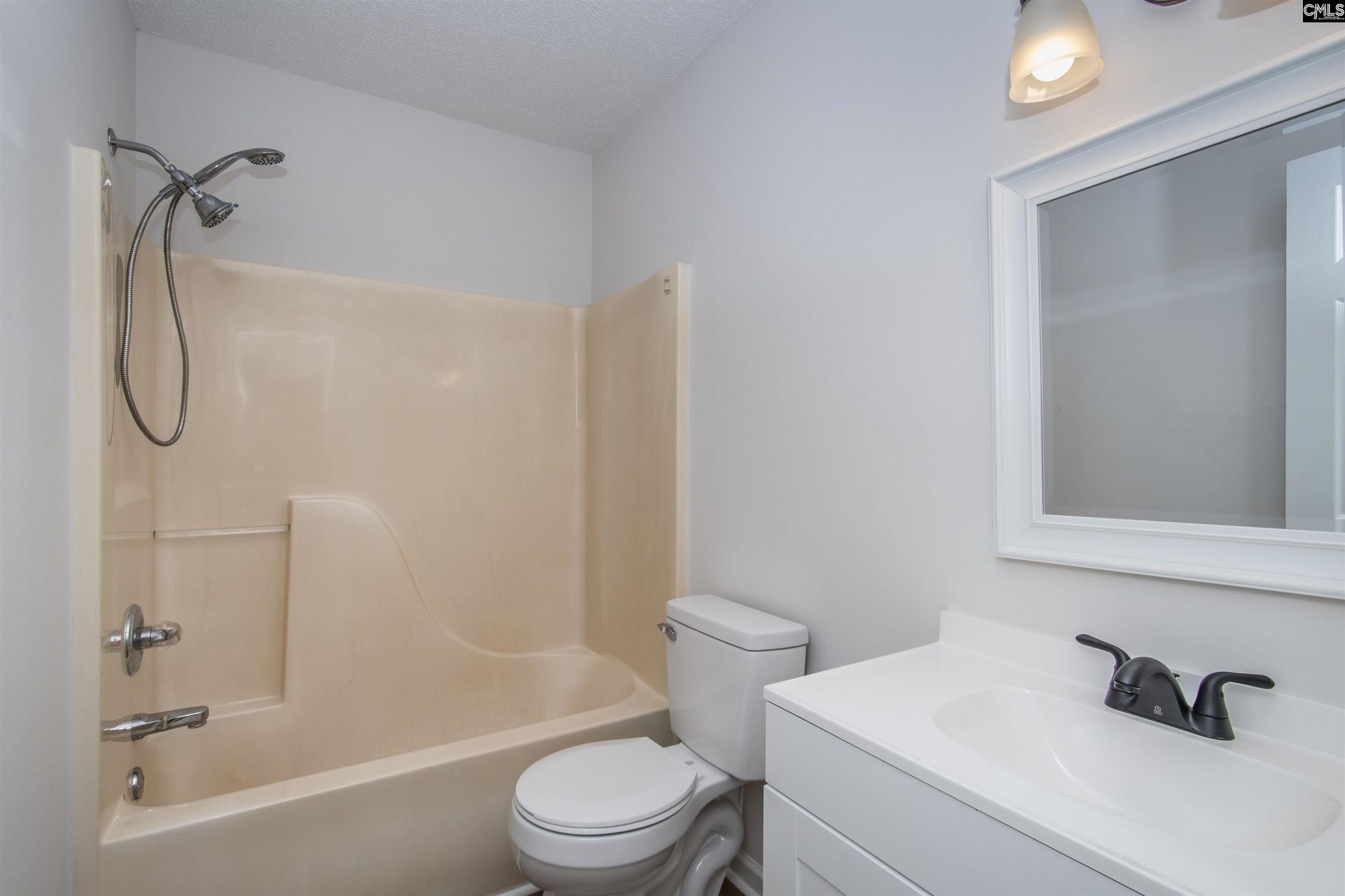 11 Cambridge Oaks Court  Photo 46