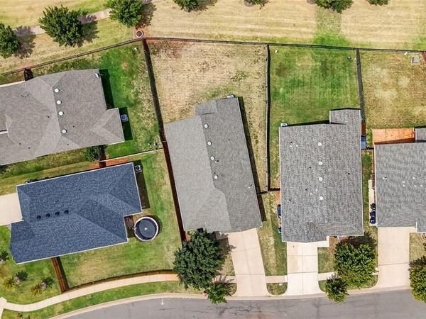 18109 Montoro Way, Edmond, OK 73012
