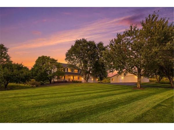 834 Prairie Meadows Drive, Hudson, WI 54016