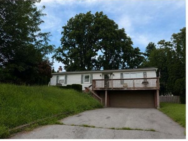 1135 LEBANON ROAD, MANHEIM, PA 17545