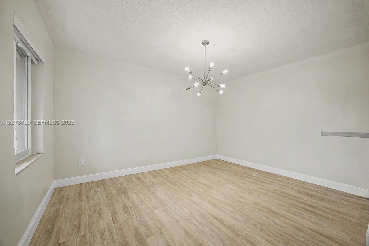 9541 SW 165th St , Miami, FL 33157 Photo