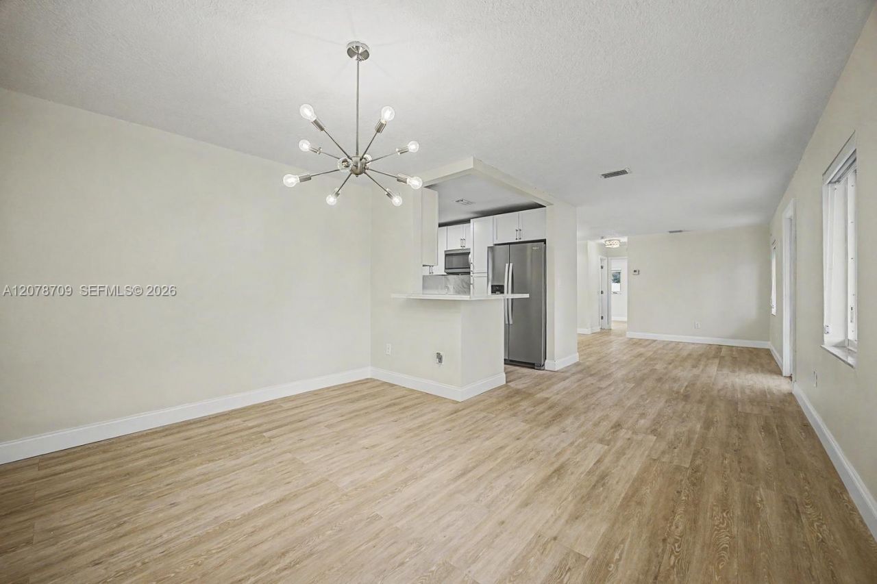 9541 SW 165th St , Miami, FL 33157 Photo