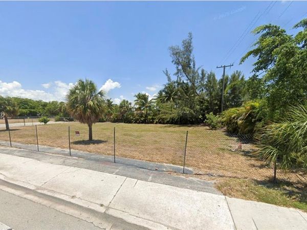 515 W Sunrise Blvd , Fort Lauderdale, FL 33311