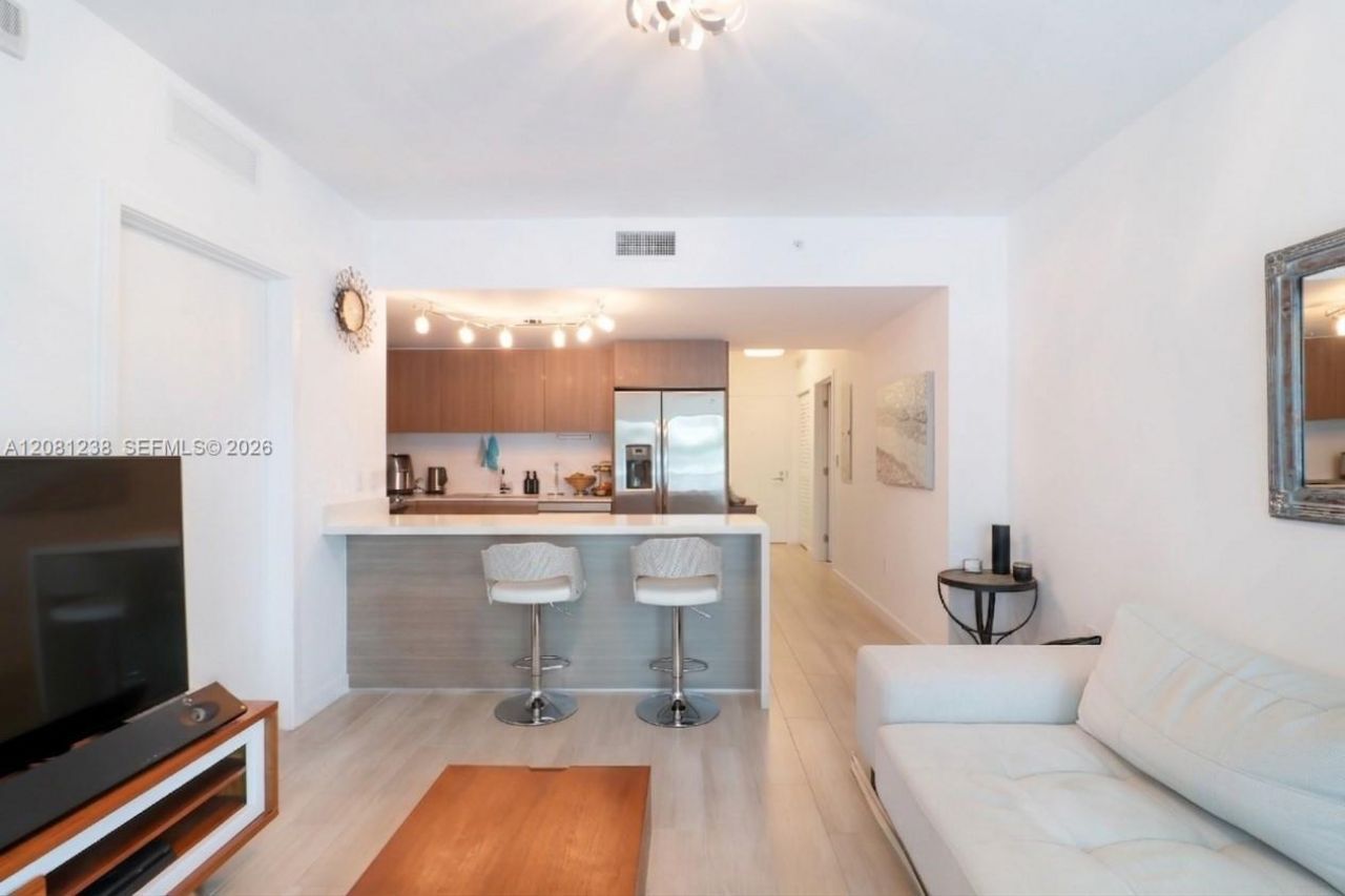 1600 SW 1st Ave , Unit 512, Miami, FL 33129 Photo