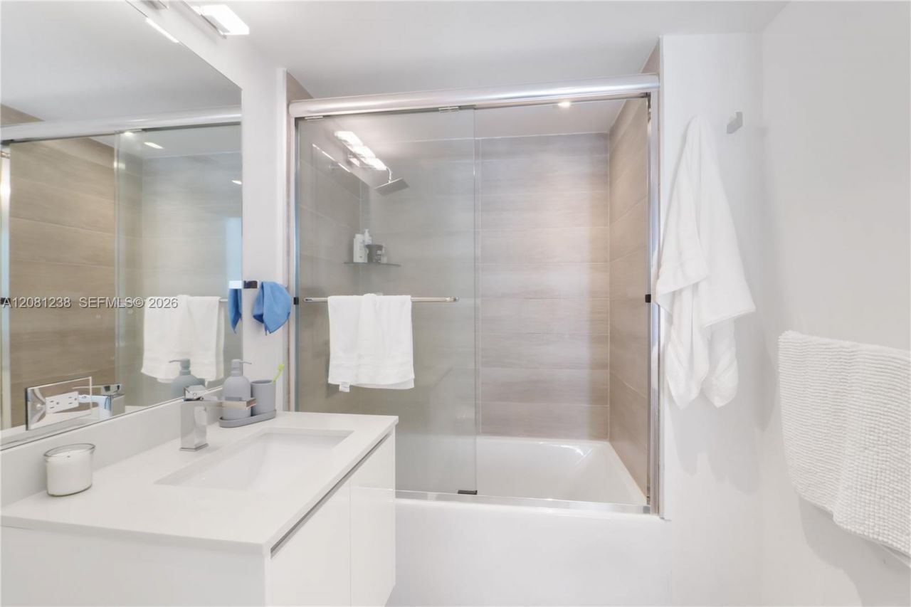 1600 SW 1st Ave , Unit 512, Miami, FL 33129 Photo