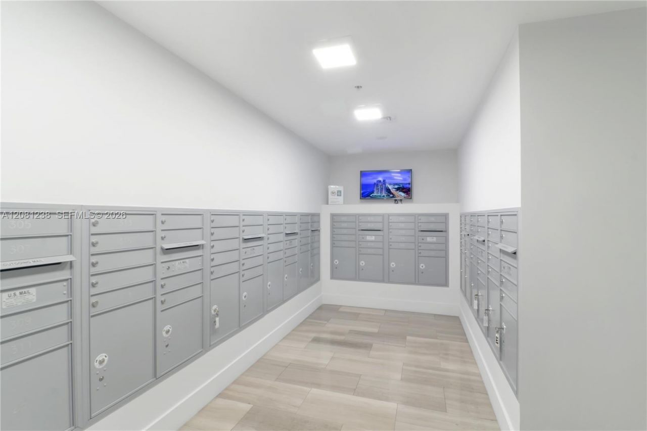1600 SW 1st Ave , Unit 512, Miami, FL 33129 Photo
