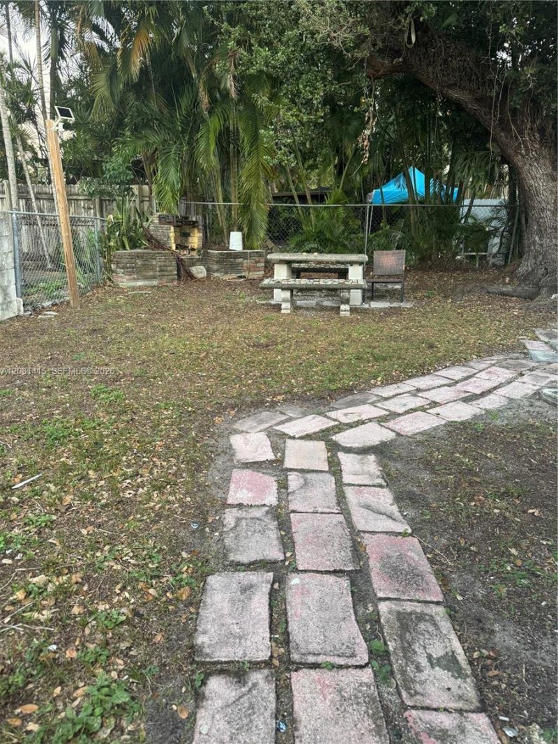 3271 (rear Studio) NW 15th St, Miami, FL 33125 Photo