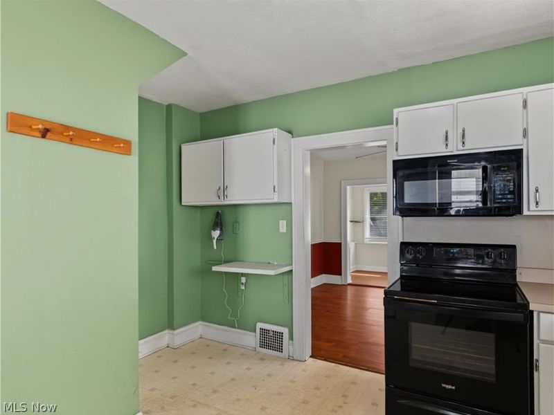 2472 4th Street, Cuyahoga Falls, OH 44221 Photo 15