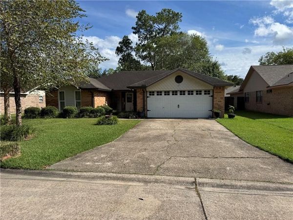 117 LAKE D ESTE Drive, Slidell, LA 70461