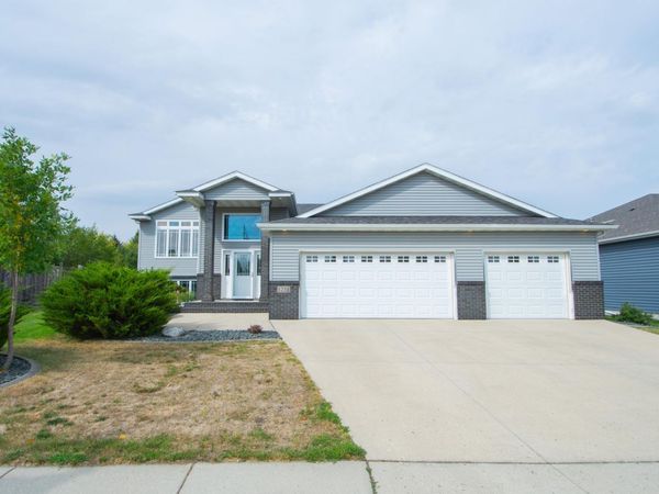 1234 35th Street Circle S, Moorhead, MN 56560