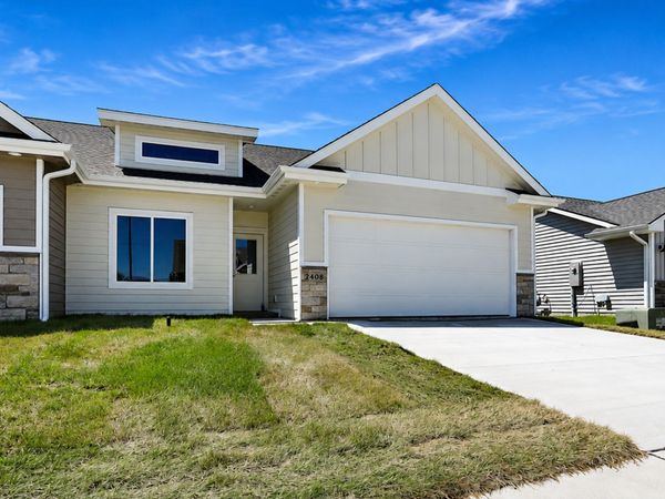 2408 NE 6th Street , Grimes, IA 50111