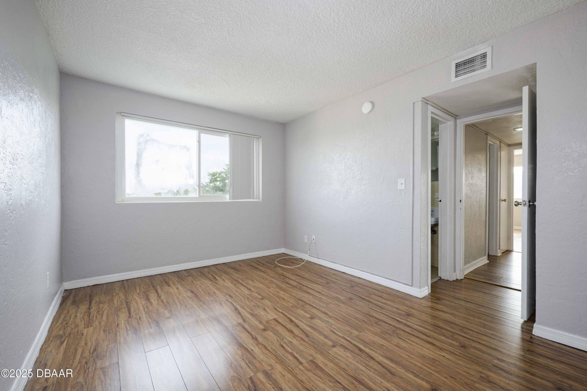 732 N Halifax Avenue, Daytona Beach, FL 32118 Photo
