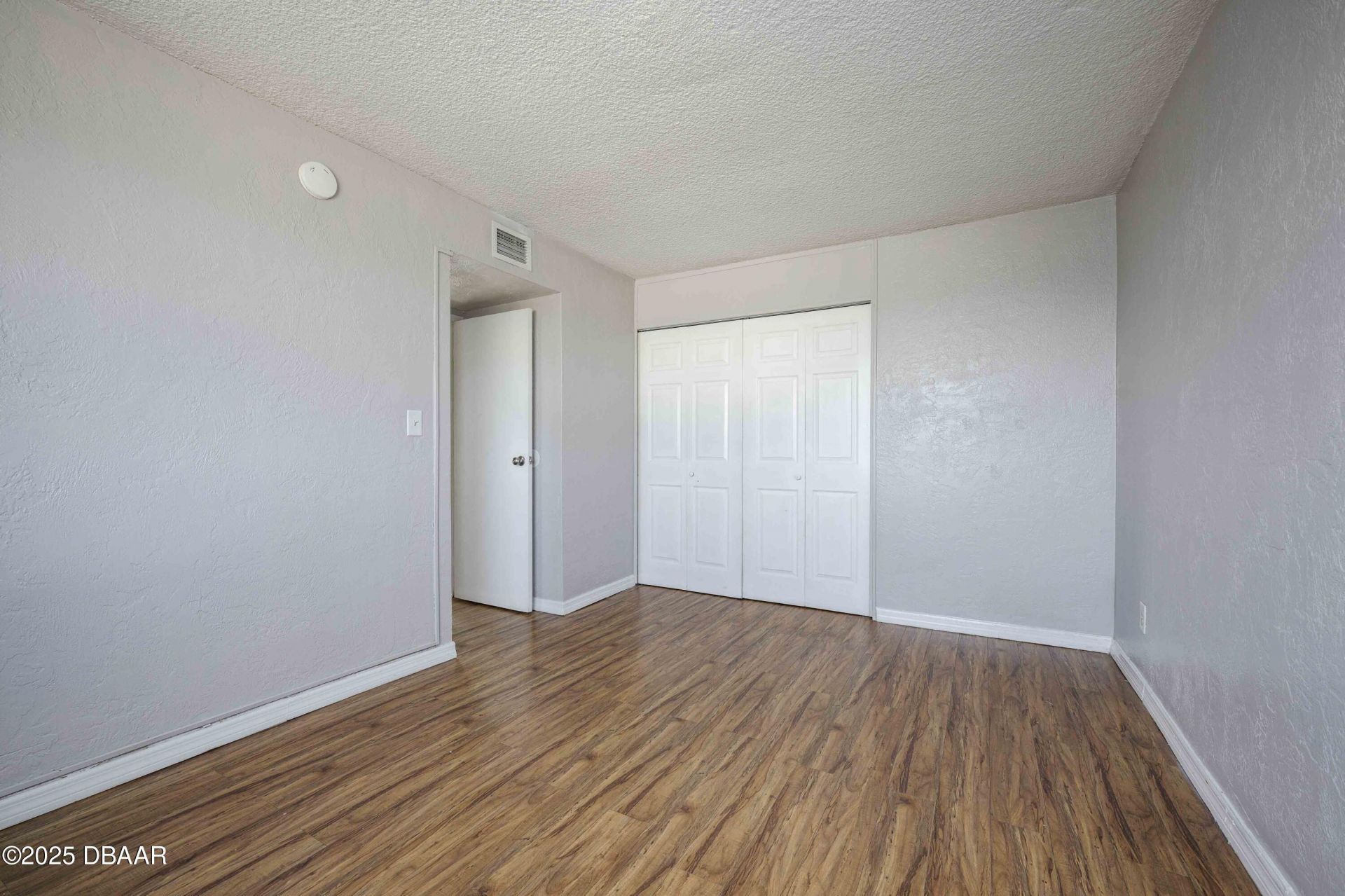 732 N Halifax Avenue, Daytona Beach, FL 32118 Photo