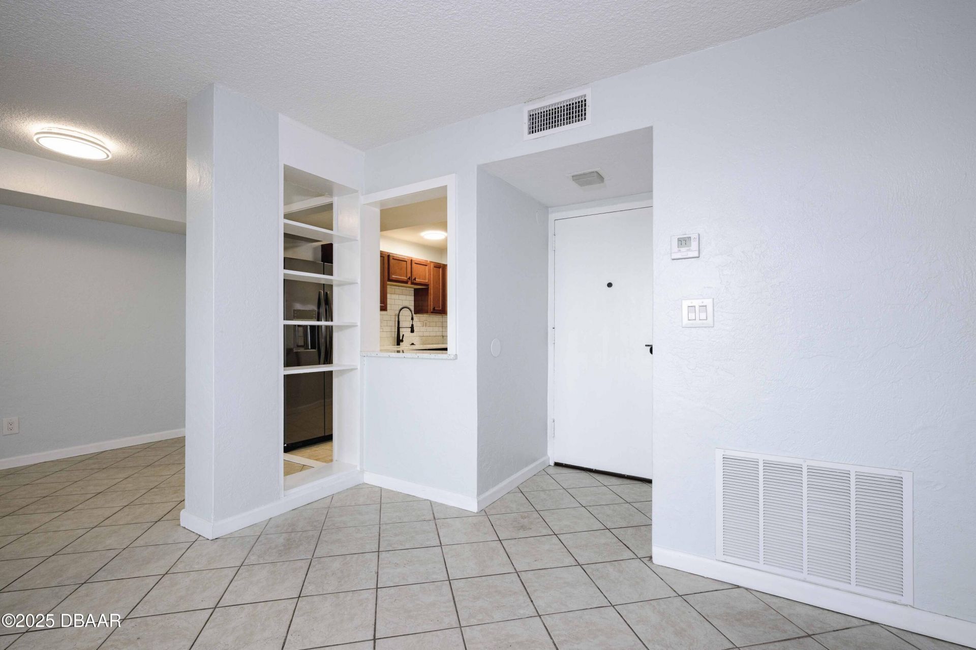 732 N Halifax Avenue, Daytona Beach, FL 32118 Photo