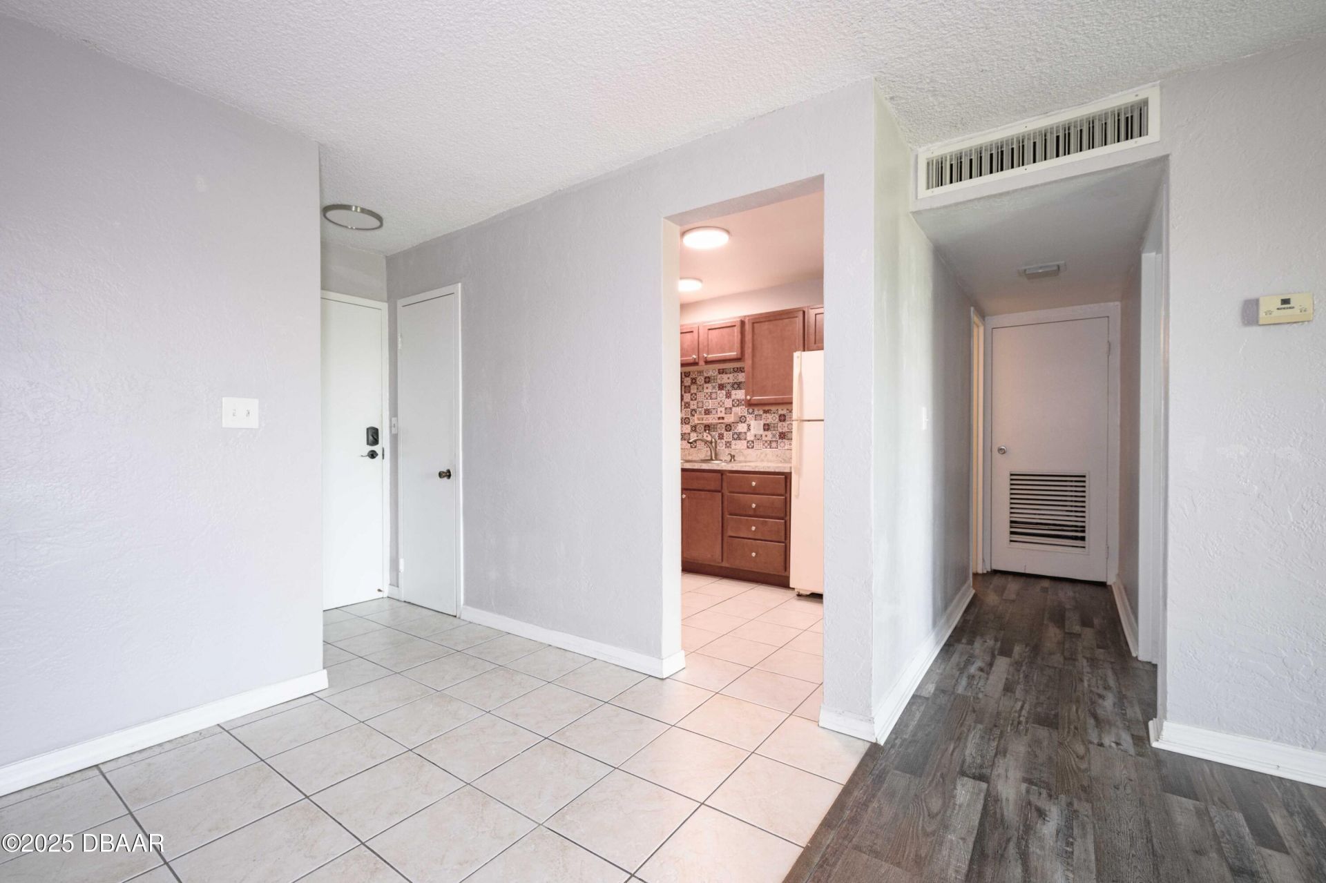 732 N Halifax Avenue, Daytona Beach, FL 32118 Photo