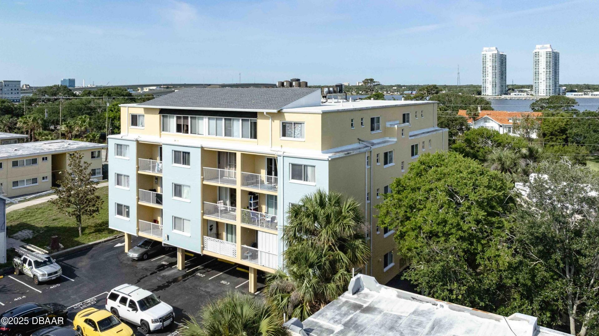 732 N Halifax Avenue, Daytona Beach, FL 32118 Photo
