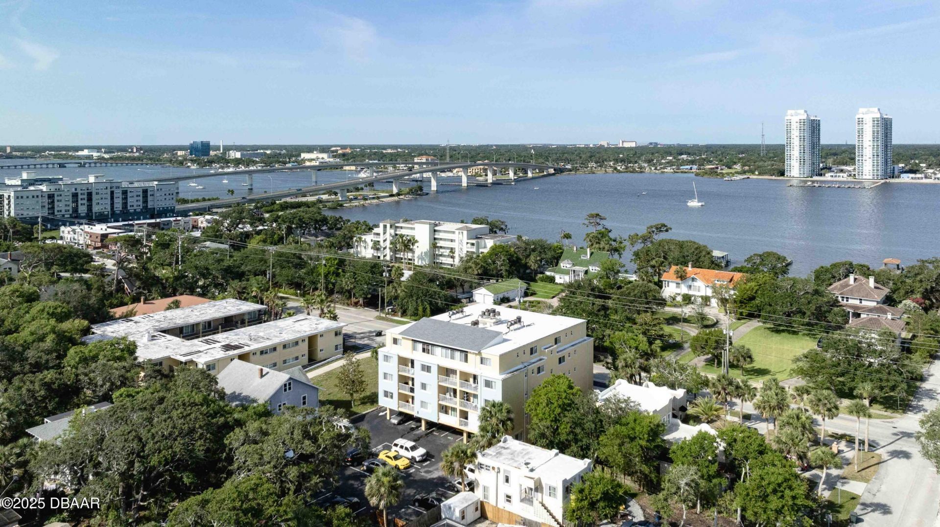 732 N Halifax Avenue, Daytona Beach, FL 32118 Photo