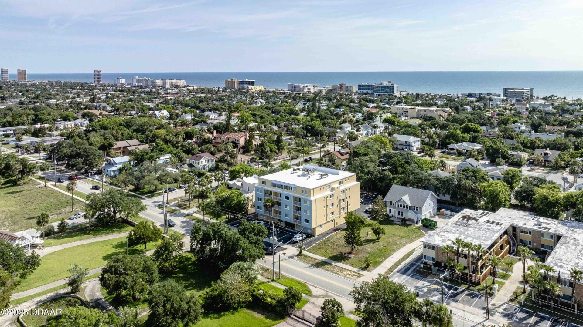 732 N Halifax Avenue, Daytona Beach, FL 32118 Photo