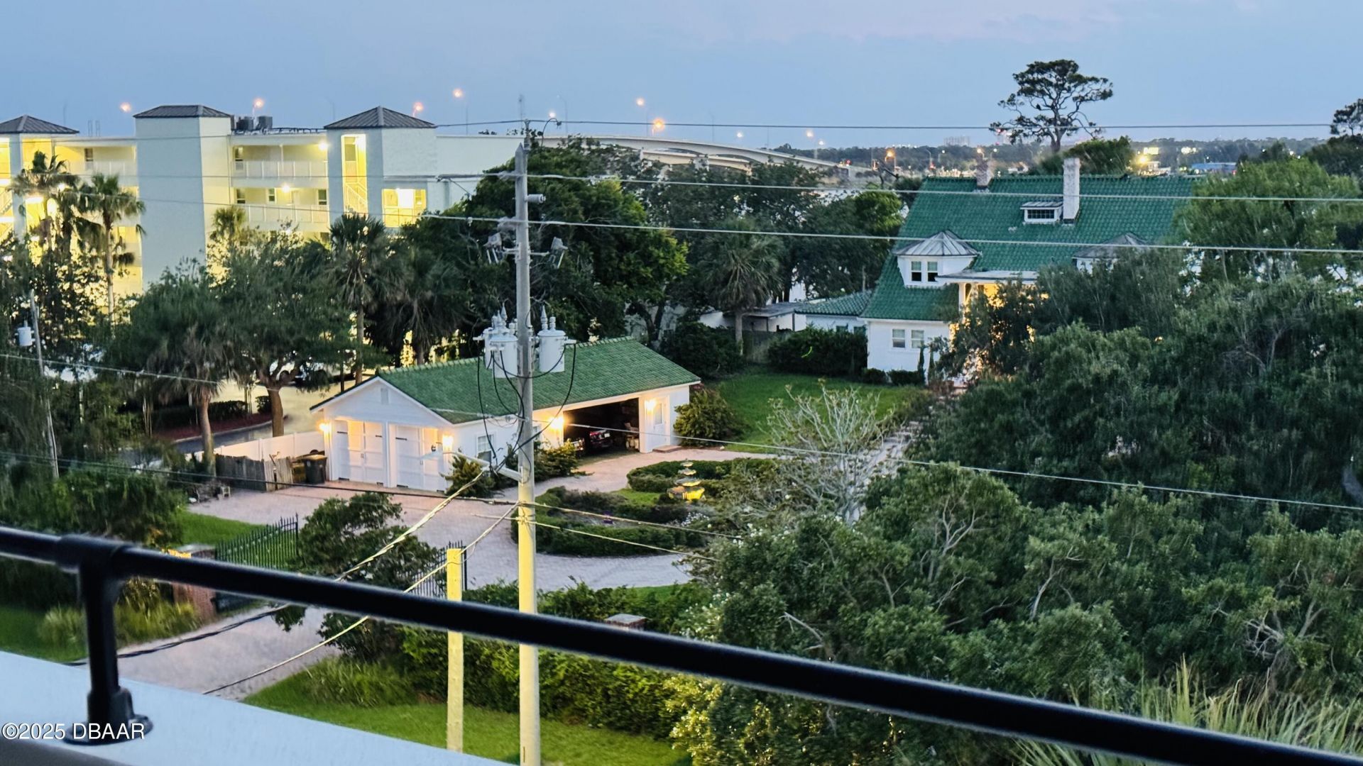 732 N Halifax Avenue, Daytona Beach, FL 32118 Photo