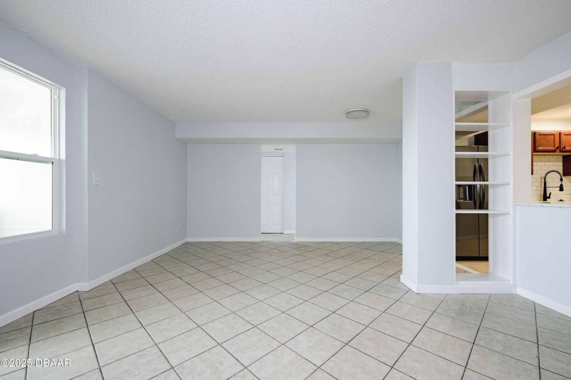 732 N Halifax Avenue, Daytona Beach, FL 32118 Photo