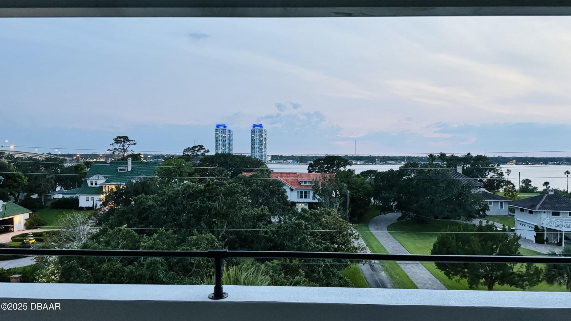 732 N Halifax Avenue, Daytona Beach, FL 32118 Photo