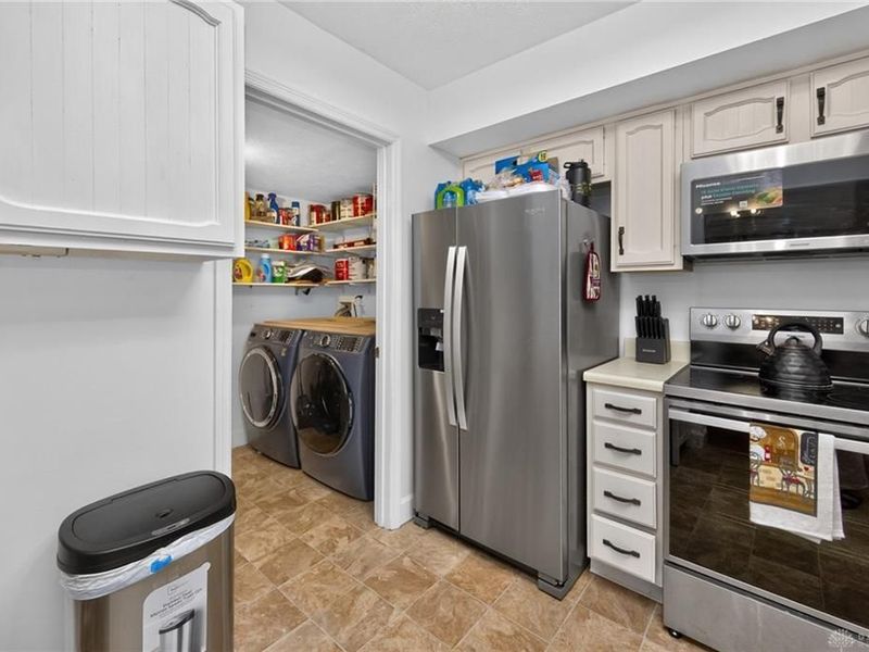 1035 Beryl Trail, Dayton, OH 45459 Photo 13