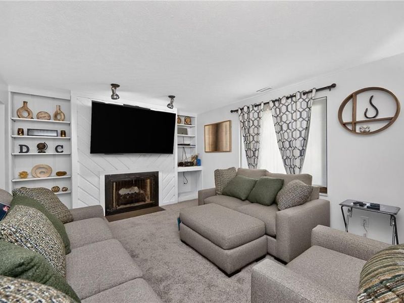 1035 Beryl Trail, Dayton, OH 45459 Photo 4