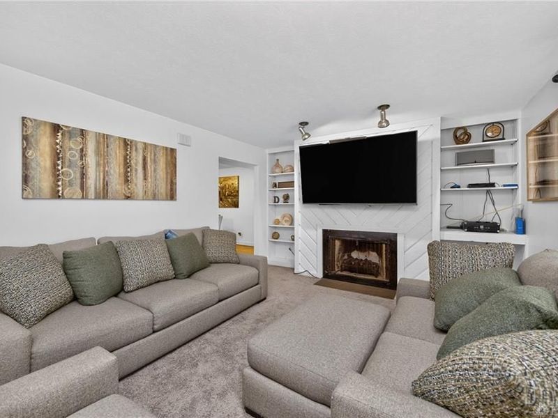1035 Beryl Trail, Dayton, OH 45459 Photo 5