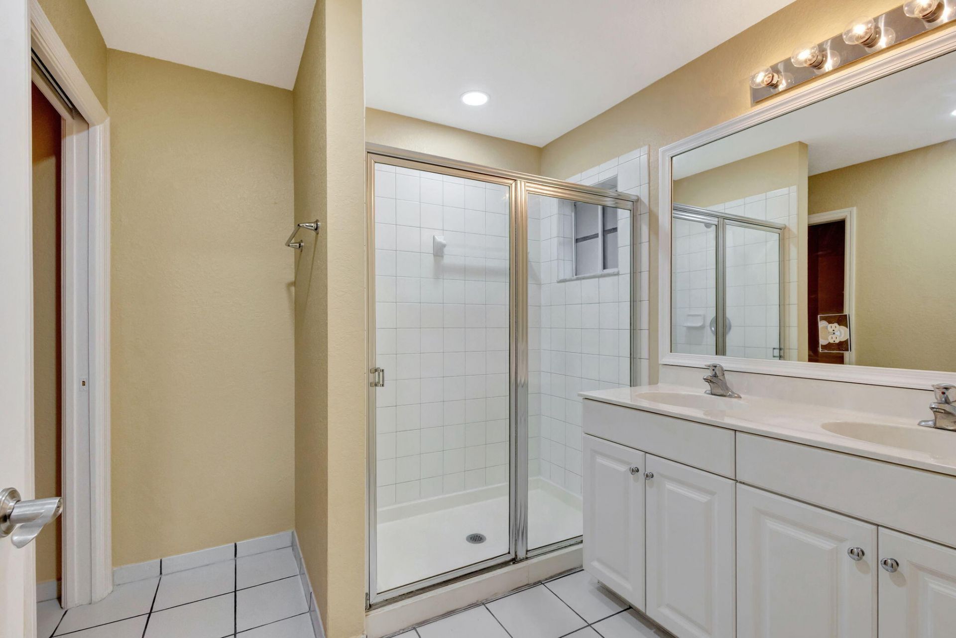 1302 Lucaya Drive, Riviera Beach, FL 33404 Photo