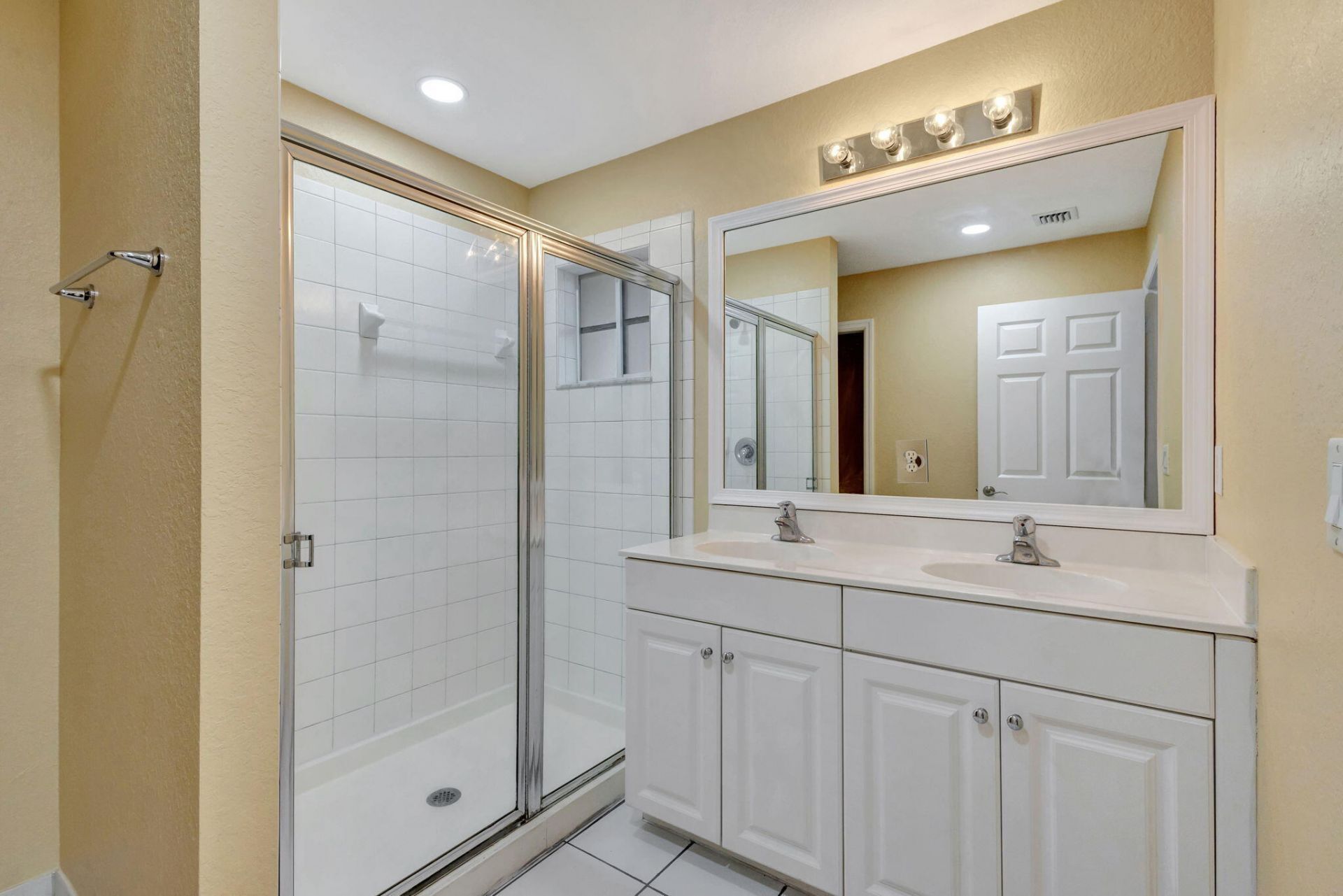 1302 Lucaya Drive, Riviera Beach, FL 33404 Photo