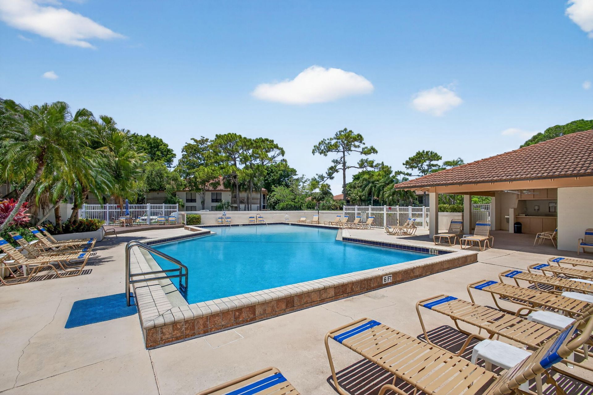 124 Brackenwood Road, Unit 124, Palm Beach Gardens, FL 33418 Photo