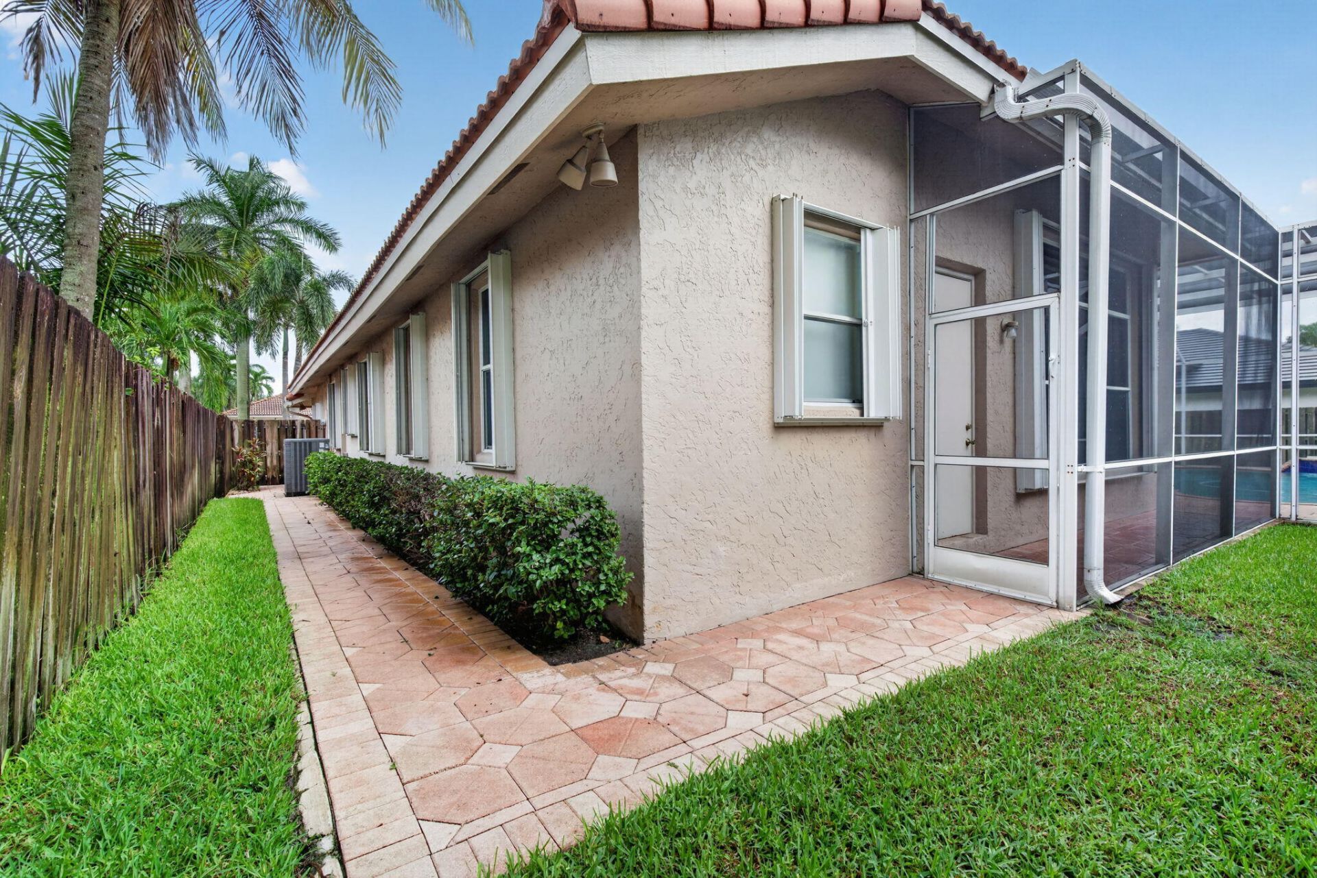 77 NW 108th Way, Plantation, FL 33324 Photo