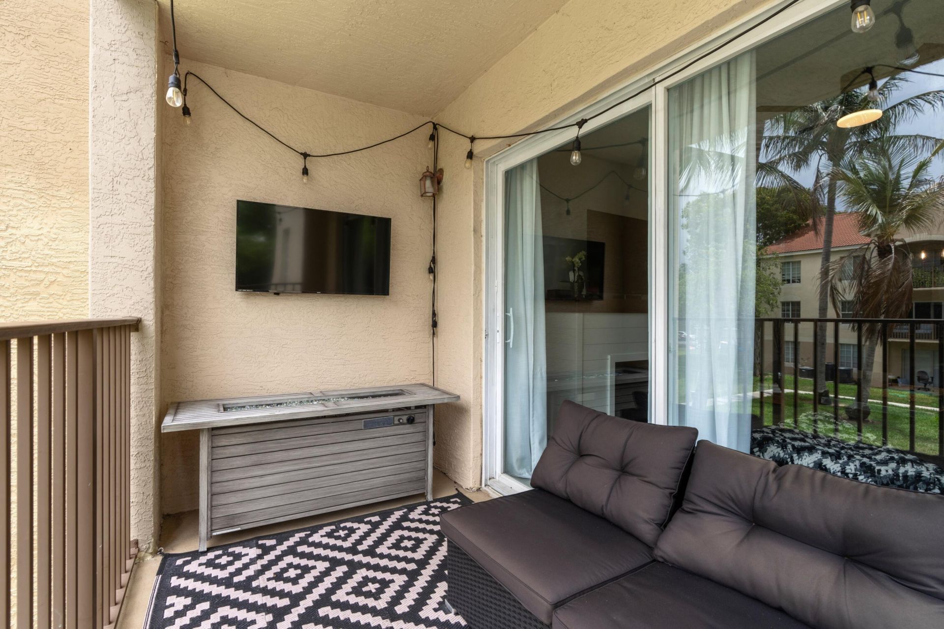 4041 San Marino Boulevard, Unit 202, West Palm Beach, FL 33409 Photo