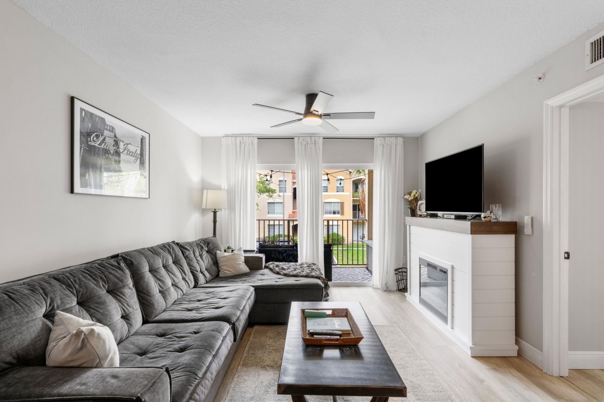 4041 San Marino Boulevard, Unit 202, West Palm Beach, FL 33409 Photo