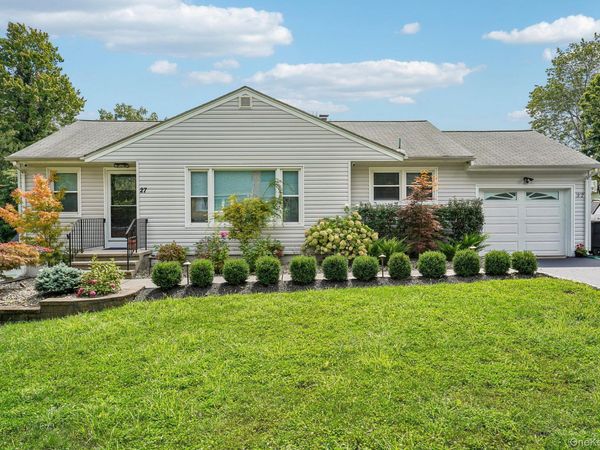 27 Pierce Street , Nanuet, NY 10954