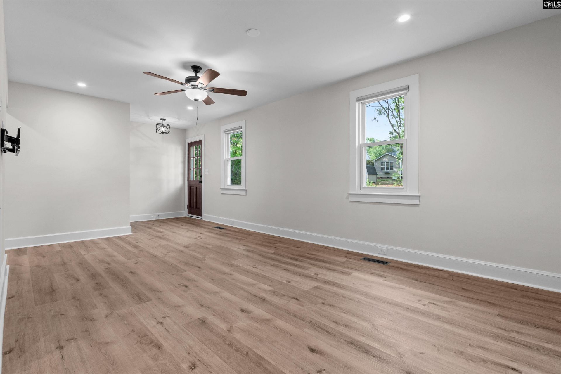 106 Hyler Drive  Photo 4