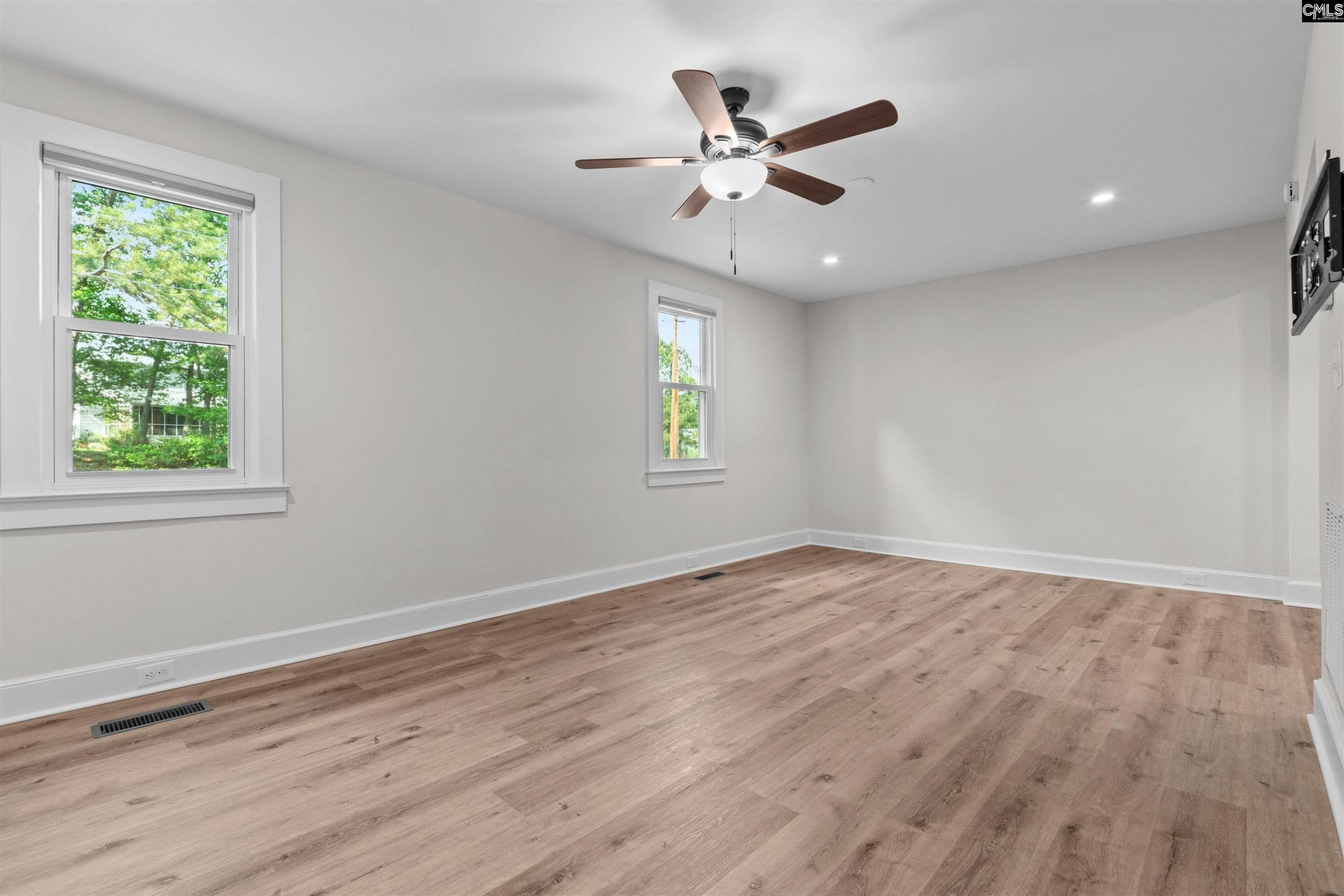 106 Hyler Drive  Photo 5