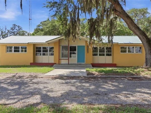 18150 SE HIGHWAY 19 , INGLIS, FL 34449