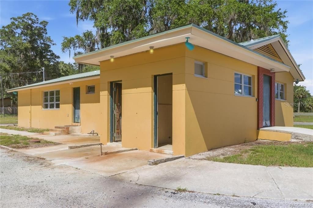 18150 SE Highway 19 , Inglis, FL 34449 Photo