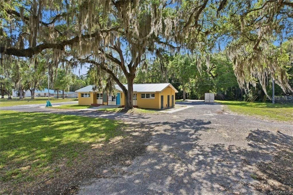 18150 SE Highway 19 , Inglis, FL 34449 Photo