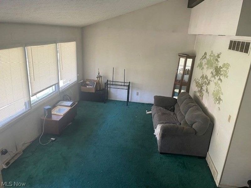2951 Mellgren Drive SW, Warren, OH 44481 Photo 4