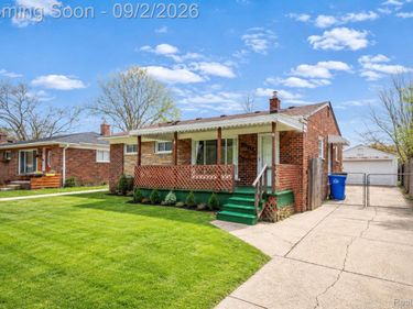22111 LOGUE Avenue, Warren, Mi 48091
