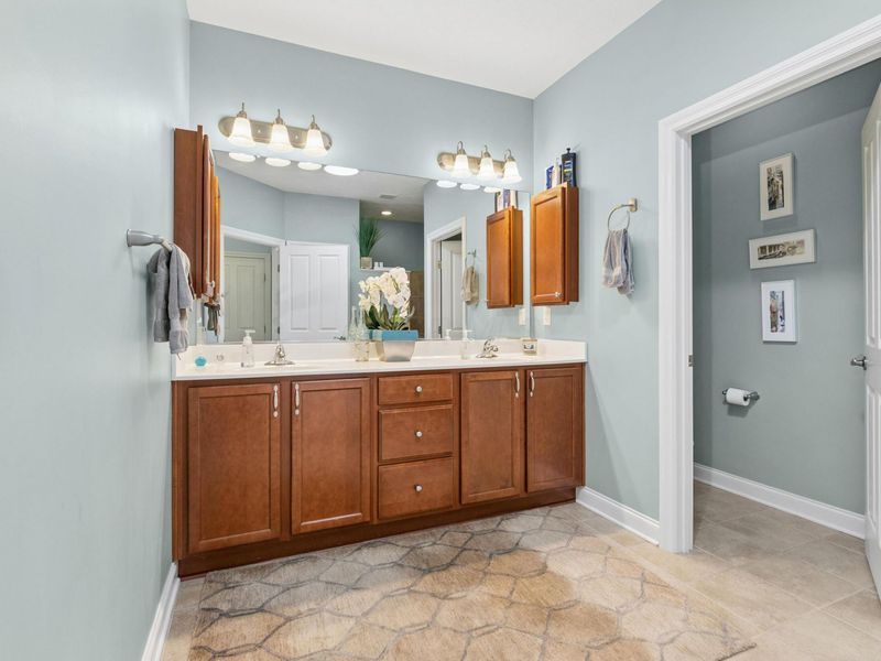 6810 Pavilion Landing Place, Westerville, OH 43082 Photo 10