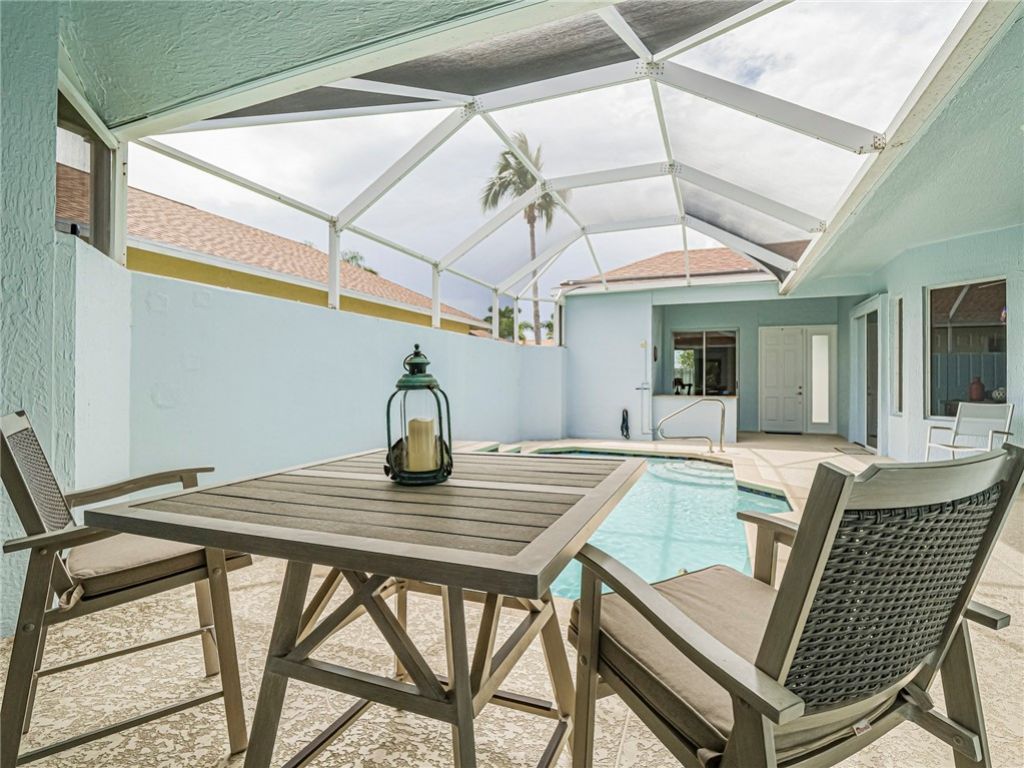 3258 Lakeshore Drive, Hutchinson Island, FL 34949 Photo