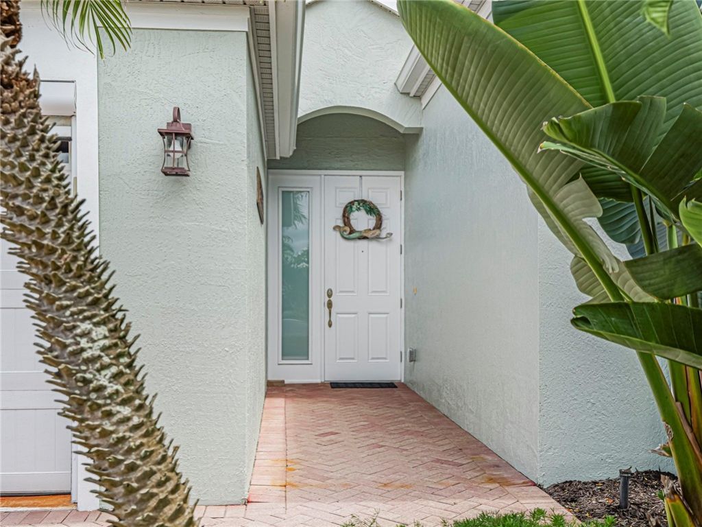 3258 Lakeshore Drive, Hutchinson Island, FL 34949 Photo