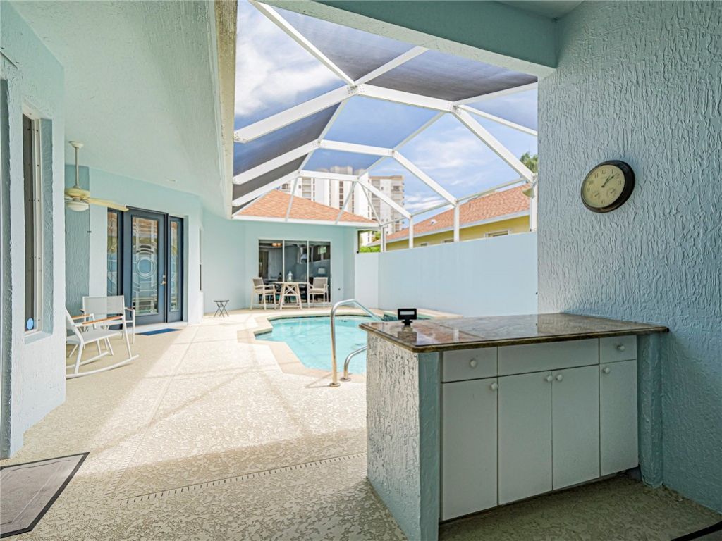 3258 Lakeshore Drive, Hutchinson Island, FL 34949 Photo